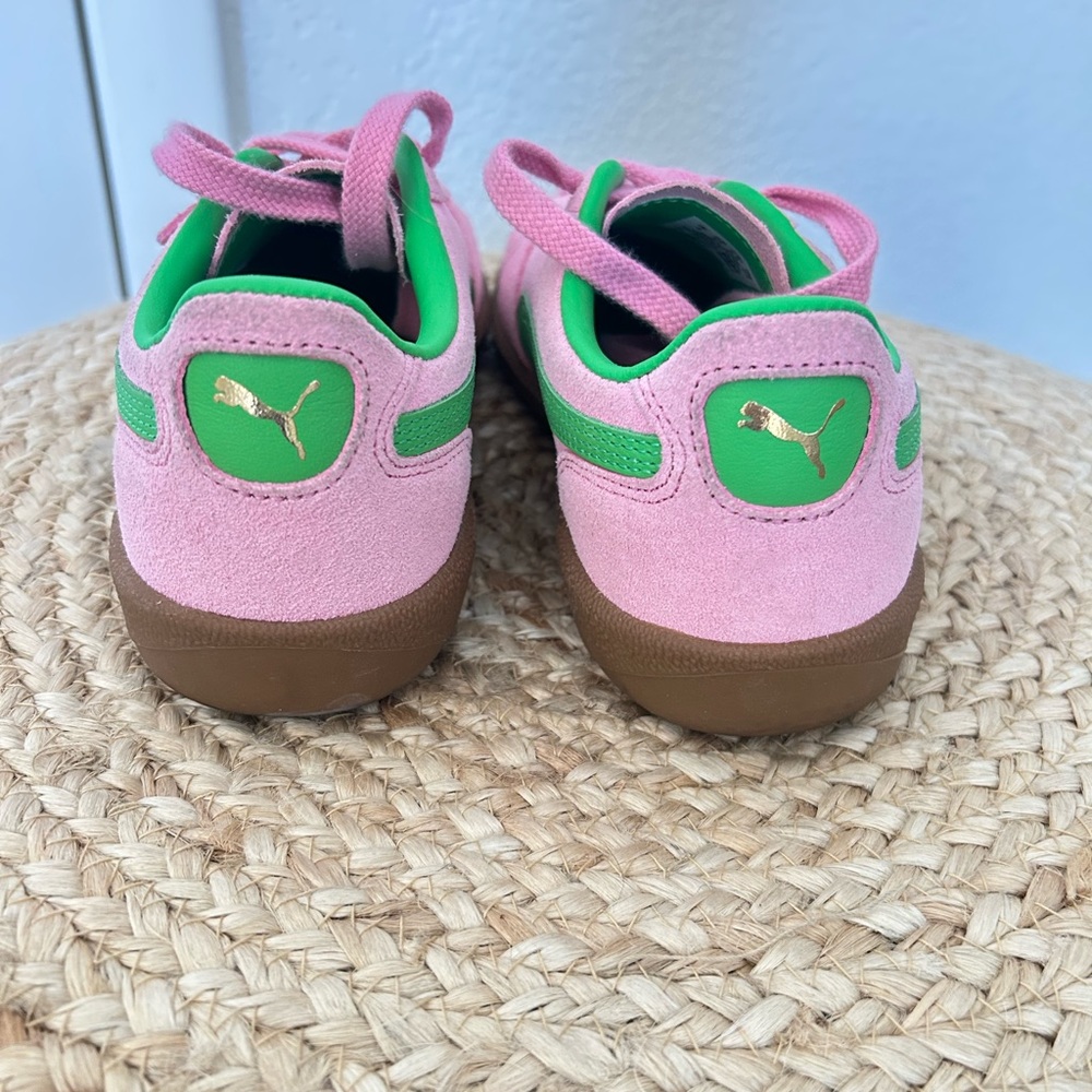 Puma Pink and Green Suede Sneakers with Gum Sole women’s size 61/2 Like new - Picture 4 of 8